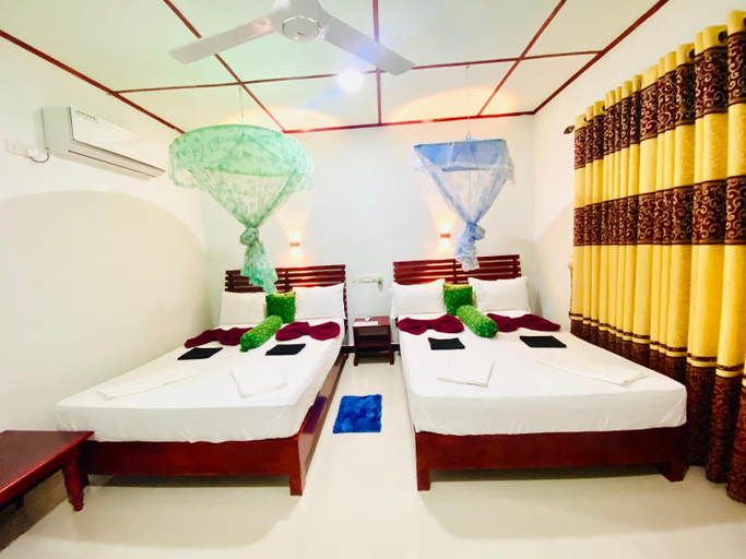 Bedroom 2, Panoramic Royal Villa, Dambulla