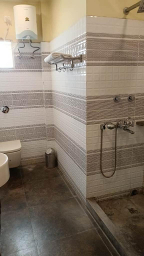 Bathroom 4, Hotel Saptarshi, Bankura