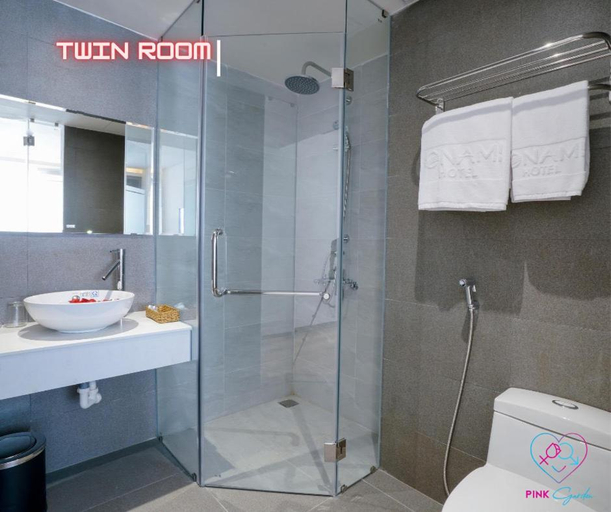 Bathroom 4, Pink Garden Hotel, Da Nang