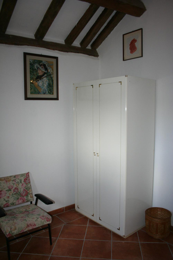 Others 3, Antiqua, Arezzo
