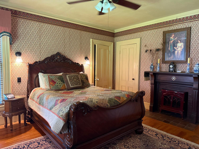 Bedroom 4, Amherst Inn, Hampshire