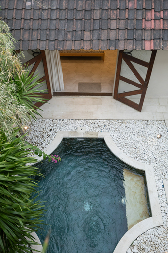 Sport & Beauty 2, Charming Two Bedroom Villa Near Seminyak Beach, Badung