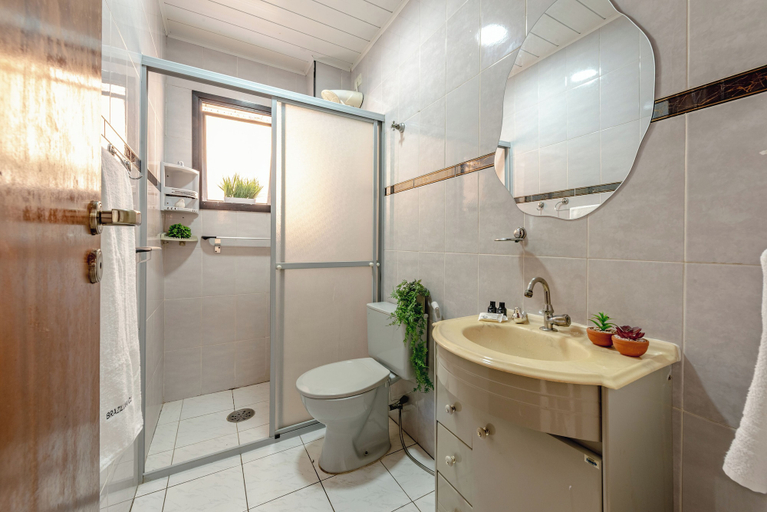 Bathroom 3, Aconchegante a 85 m da Praia com vaga, São Vicente
