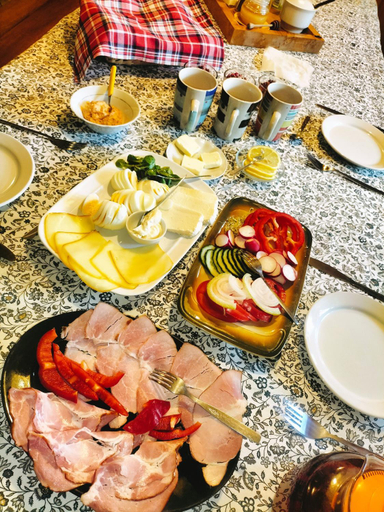 Food & Drinks 4, Willa 7, Żywiec