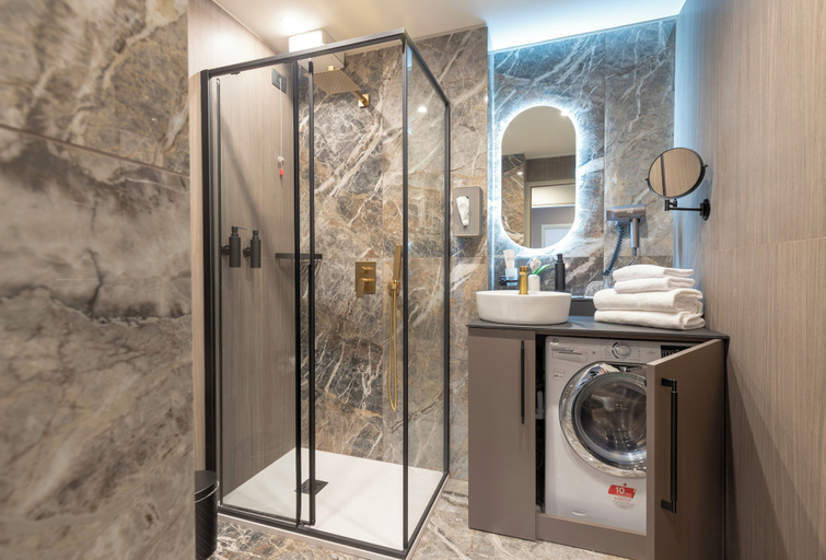 Bathroom 5, AH - Collezione Brera, Milano