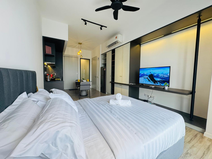 Bedroom 2, Millerz Square by DeUrban, Kuala Lumpur