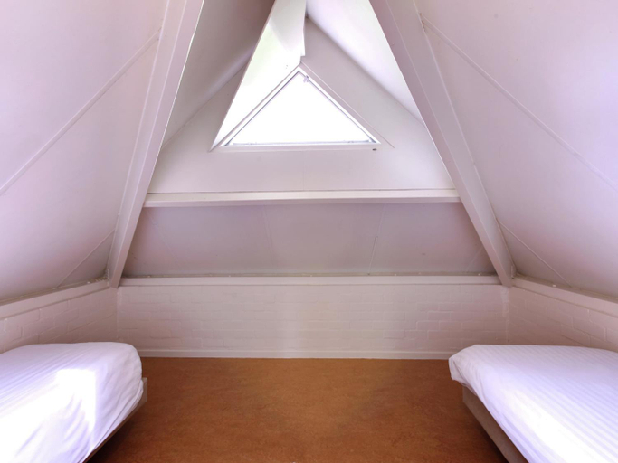 Bedroom 2, Detached Home in Netherlands with Garden, Dalfsen