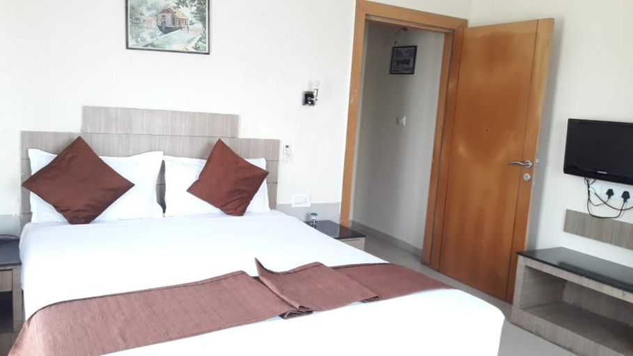 Bedroom 1, Royal Riviera Hotel & Resort, Kottayam