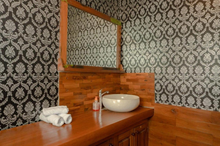 Bathroom 5, Bima Sakti Hostel, Badung