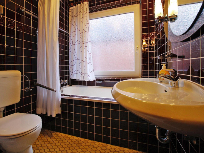 Bathroom 4, Ferienwohnung in Westerland, Nordfriesland