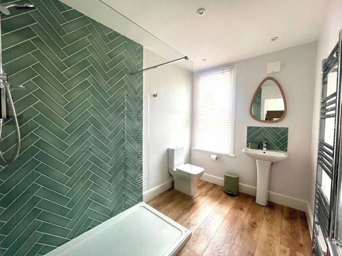 Bathroom 4, Seaside Haven at Willowdene Cottage, Conwy