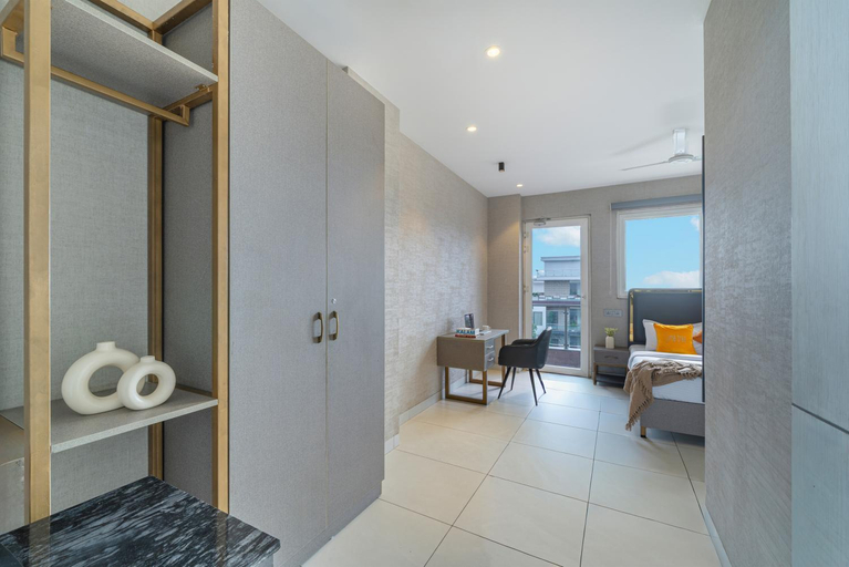 Bathroom 4, YStay Hotel, Gautam Buddha Nagar