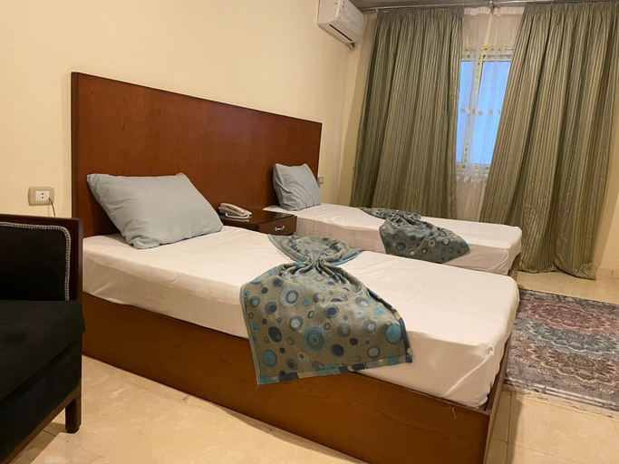 Bedroom 3, Verssailles Pyramids Hotel, Al-'Umraniyah
