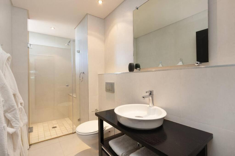 Bathroom 4, Camps Bay Grace - Villa with pool and ocean views, City of Cape Town