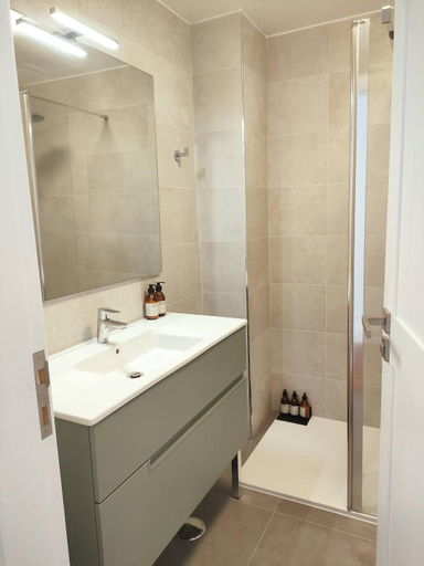 Shower 3, Casa Fidal, Aljezur