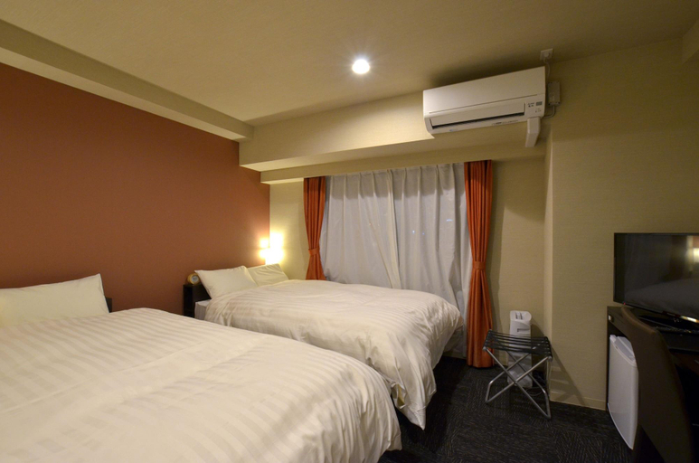 Bedroom 3, Kikitsu Station Hotel, Isahaya