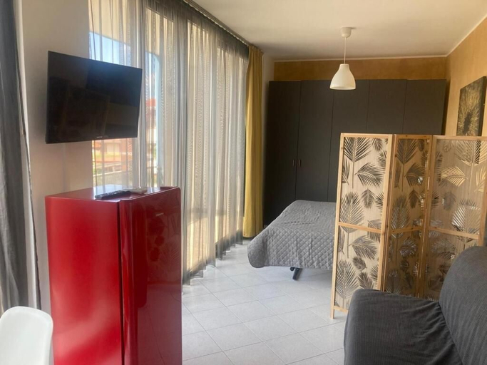 Room 3, Gerenzano Apartments, Varese