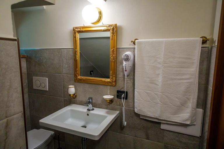 Bathroom 2, Bed & Breakfast Zocco, Perugia
