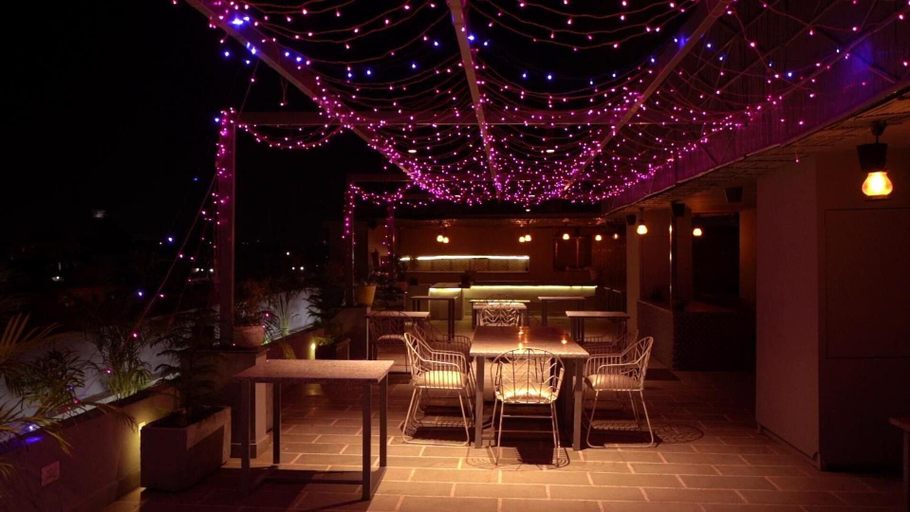 Food & Drinks 5, Raas Mahal, Jaipur