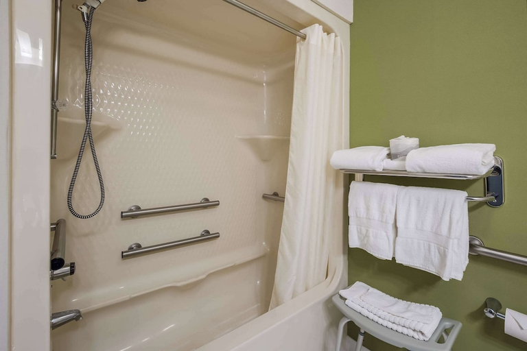 Bathroom 4, Sleep Inn Bolivar, Tuscarawas