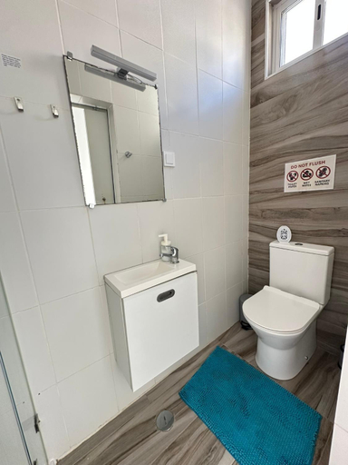 Bathroom 3, Costa Paradise Beach, Almada