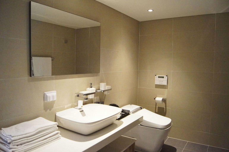 Bathroom 3, Hotel Matthieu Yeosu, Yeosu