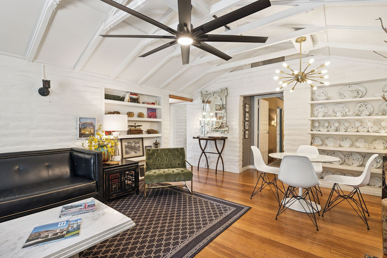 Living area 4, Speakeasy Hotel, Riverside