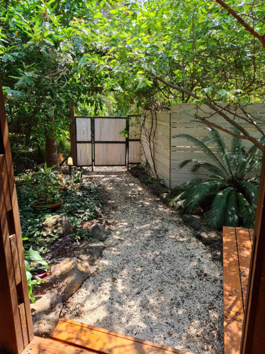 Others 5, Itamar Cabins