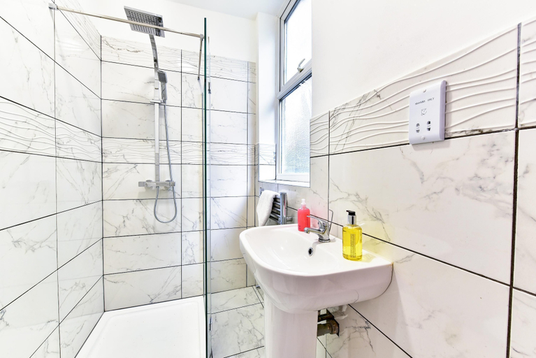 Bathroom, Drayton Green Road, London