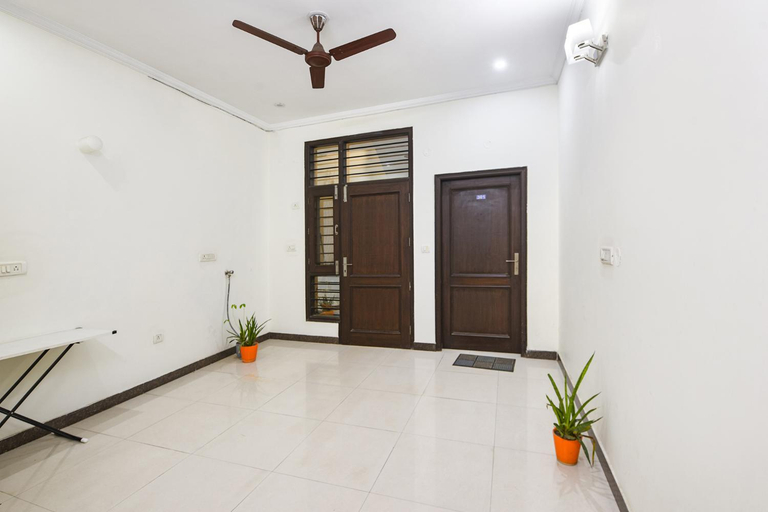 Public Area 3, Golf Course Hotel Gurgaon, Gurgaon