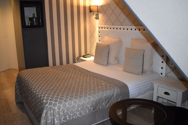 Bedroom 3, Le Trophée Boutique Hôtel Spa - La Loggia Appart'hôtel, Calvados