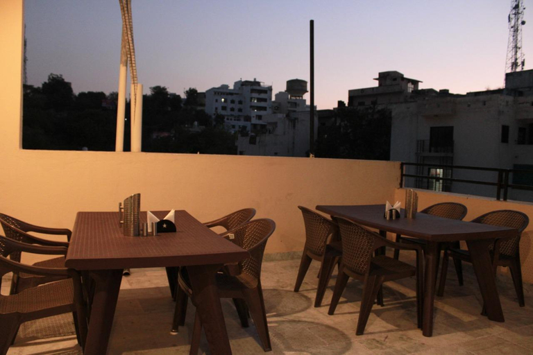 Food & Drinks, Maruti Group of Hotels - Shri Naman, Rajsamand