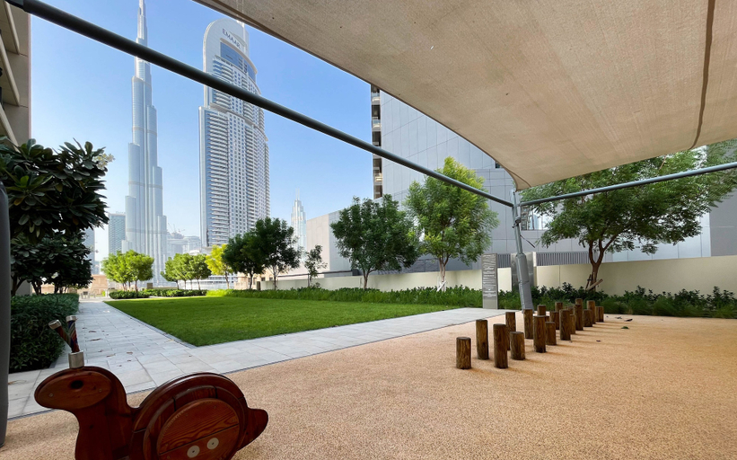 Others 5, Luxury Burj Royale with Balcony & View Downtown, Dubai