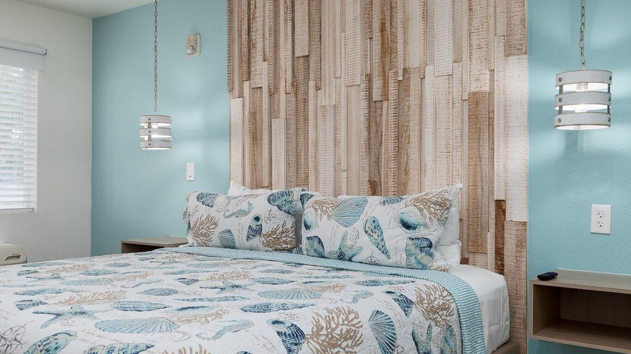 Bedroom 2, Bluff's Landing Lodge, Nueces