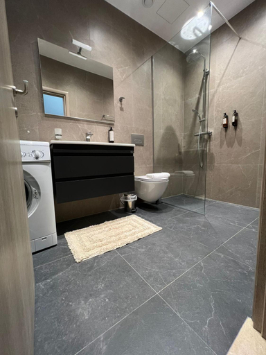 Bathroom 4, Seaside Apartment, Sarandës