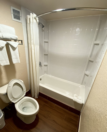 Bathroom 4, Quality Inn & Suites Orlando Airport, Orange
