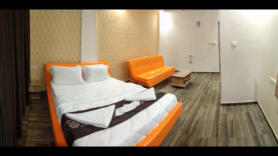 4, Strawberry Hills Saputara, Nashik