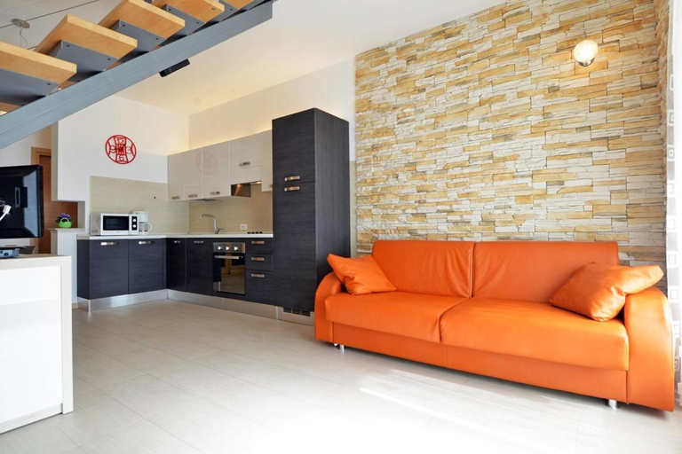 Others 3, Villa in Banjole near Crystal Clear Sea, Medulin
