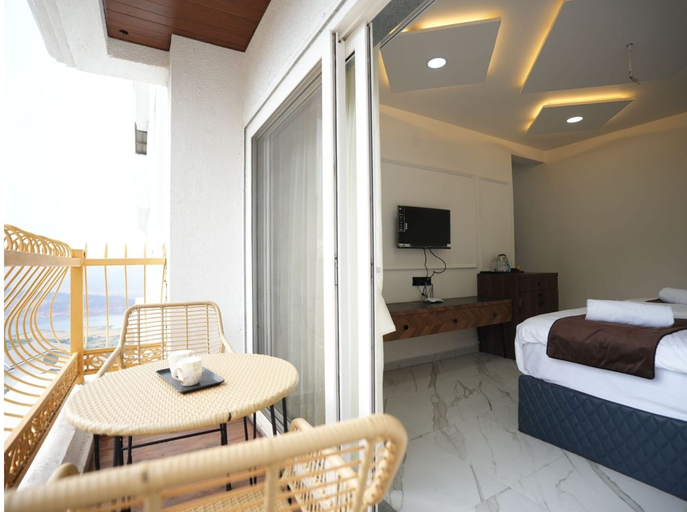 Room 3, The Mansion Resort And Spa, Satara
