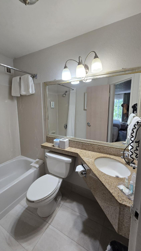 Bathroom 5, Quality Inn Newark - Wilmington, New Castle