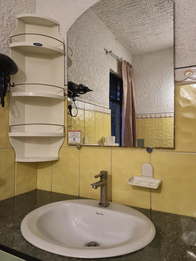 Bathroom 5, ALONALAND RESORT, Panglao