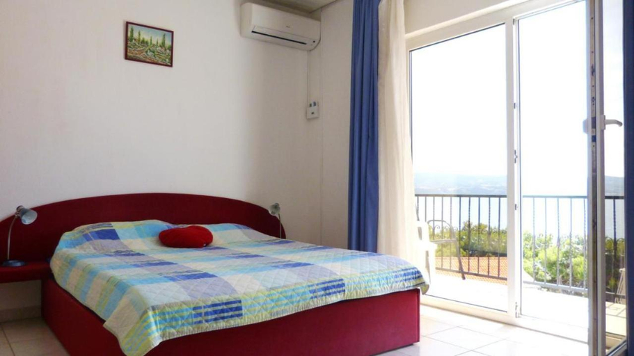 Bedroom 2, Apartments Nemira, Omiš