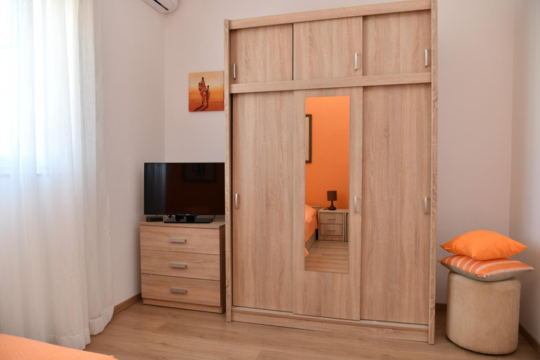 Bedroom, Apartments Mandalena with terrace, 1 min walk to the beach, Supetar