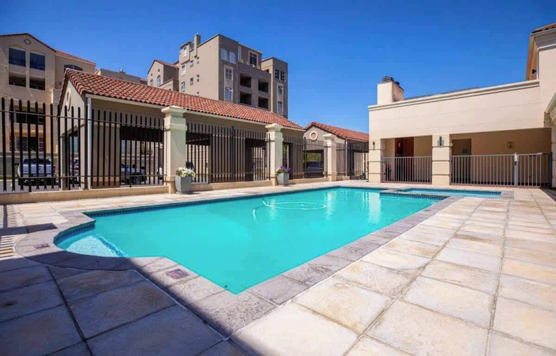 Sport & Beauty, 2 Bedroom, Mountain View Penthouse, Century City, City of Cape Town