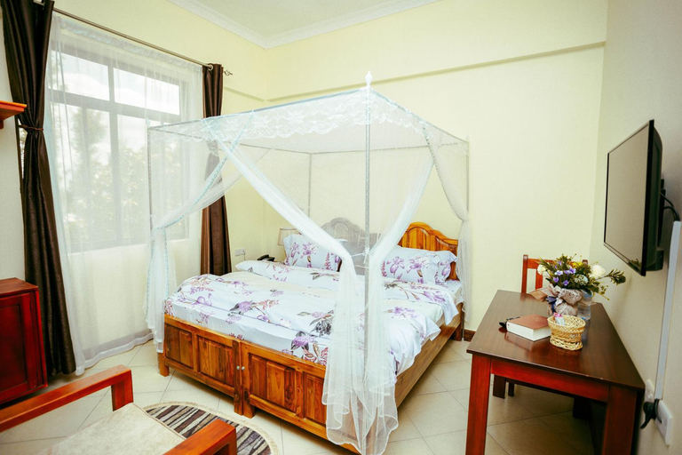 4, CM Luxury Lodge, Moshi Rural