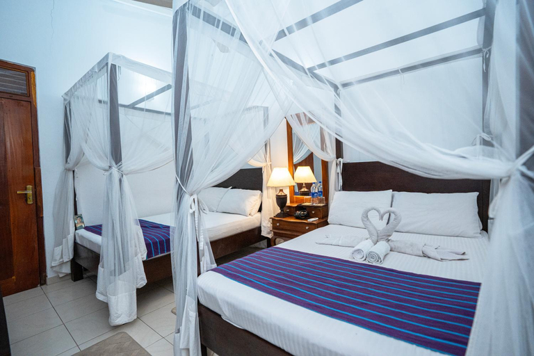 Bedroom 4, Albert Guest House, Galle Four Gravets
