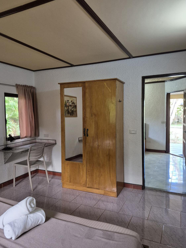 Bedroom 3, ALONALAND RESORT, Panglao