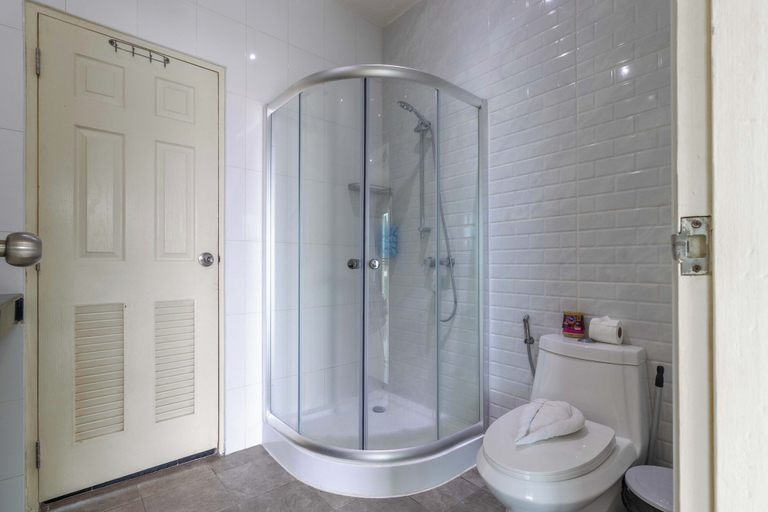 Bathroom 2, Sea View Near Beach MuayThai C230, Pulau Phuket