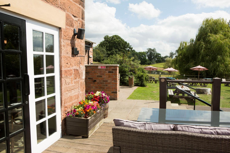 Food & Drinks 2, Alvanley Arms, Cotebrook, Cheshire West and Chester