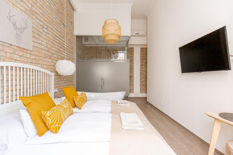 Bedroom 2, Eiffel Apartments, Budapesti